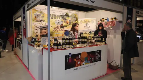 El presidente de la Diputación, Gerardo Álvarez Courel; el presidente de las Cortes, Carlos Pollán; el alcalde José Antonio Díez y el delegado territorial Eduardo Diego inauguran la Feria de productos de León.