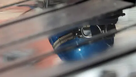 León acogió este sábado la clásica Scooter Run dentro del programa de actividades complementarias del festival Purple Weekeend. Foto: Peio García