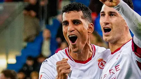 Cultural y Éibar disputan un encuentro sumamente intenso en Ipurúa. Duelo de altura en un encuentro muy igualado.