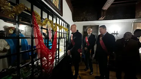 La corporación del Ayuntamiento de San Marcelo, presidida por el alcalde José Antonio Diez, celebra la Inmaculada en el convento de las Concepcionistas. Foto: Ayto. León