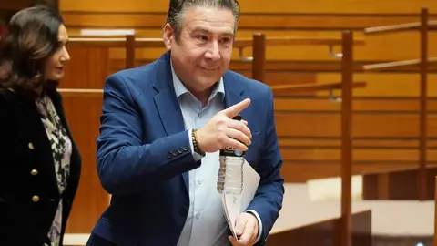 Primera jornada del pleno de las Cortes de Castilla y León que comienza con la comparecencia del presidente de la Junta, Alfonso Fernández Mañueco, sobre la ‘trama eólica’ y continúa con las preguntas de control al Ejecutivo. Fotos: Miriam Chacón