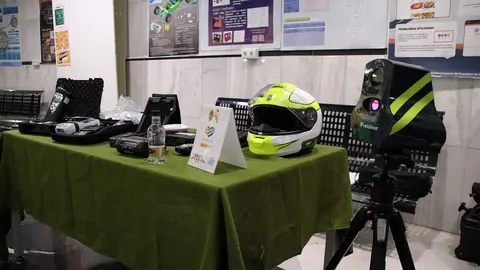 El vicerrector de Estudiantes, Cultura y Deportes, Diego Soto; el subdelegado del Gobierno en León, Héctor Alaiz Moretón, y el coronel jefe de la Comandancia de la Guardia Civil de León, Julio Andrés Gutiérrez Hernández, y el delegado territorial Eduardo Diego inauguran la segunda edición de las Jornadas de Seguridad Integran en Montaña. Foto: Peio García.