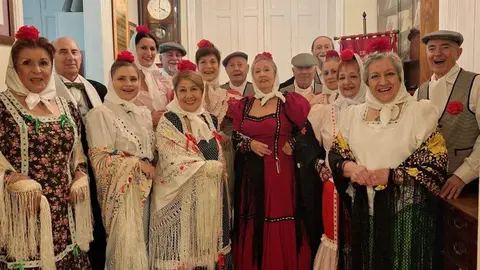 El Club de la Zarzuela de Madrid llenó de música y tradición la Casa de León.
