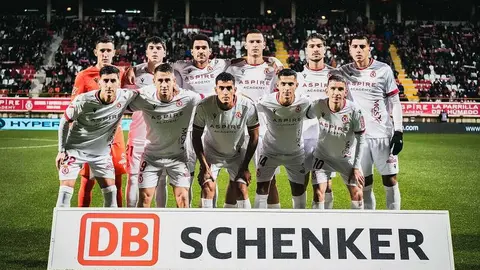 Intenso partido el disputado por la Cultural ante el Huesca en un Reino de León que vivió un 'diluvio' en algunos momentos del partido.