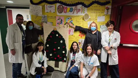 86 mujeres de los 10 pueblos que conforman el municipio de Villaquilambre han participado en la iniciativa solidaria de regalos 'con ganchillo' puesta en marcha por la concejalía de cultura del Ayuntamiento de Villaquilambre.