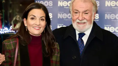 La Fundación Neos presentó este lunes en León, de la mano de su presidente, Jaime Mayor Oreja, y su director general, Javier Martínez-Fresneda, el informe ‘España en el abismo. La ruptura de España se hace realidad’, con el que hizo una llamada a “la acción del ciudadano particular” para parar una situación de “mutación constitucional y ruptura nacional”. Fotos: Campillo