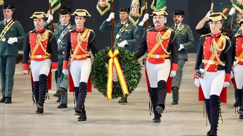 La directora general de la Guardia Civil, Mercedes González, preside el acto de toma de posesión del general de Brigada, Miguel Sánchez Guerrero, como nuevo jefe de la Zona de Castilla y León. Foto: Campillo.