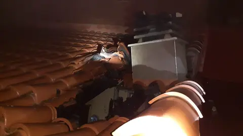 Un incendio de madrugada causa daños materiales en una vivienda de Santa María del Páramo. Foto: Diputación