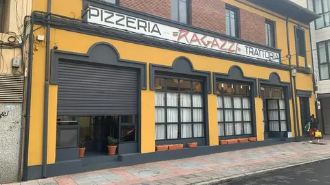 Ragazzi vuelve a encender su horno histórico y recupera un emblema de la pizza en León. El local de la calle Joaquína Vedruna reabre tras varios años cerrado con una nueva gestión ligada a La Piccola Stanza y el objetivo de preservar su identidad original.