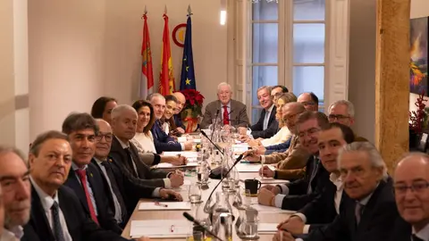 El presidente del Consejo de Cámaras de Castilla y León, Antonio Méndez Pozo, durante el Pleno celebrado este miércoles. Foto: Ical