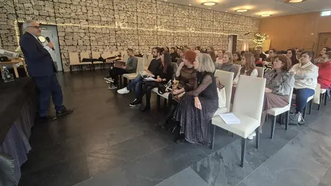 El Consejo Comarcal del Bierzo ha puesto este jueves el broche final al programa 'Comanda en Ruta. Un paso más', una iniciativa pionera orientada a combatir la despoblación rural a través del sector agroalimentario y la restauración.