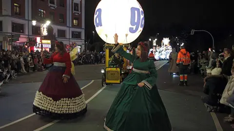 La Cabalgaza recorre el centro de León. Fotos: Peio García