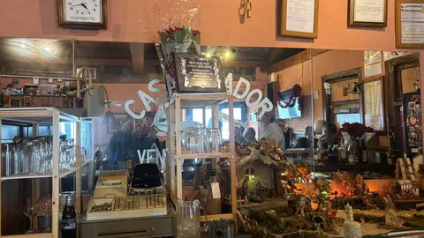 Última comida en la Venta de Getino con Mirta y Carlos, un clásico de la hostelería provincial que ha cerrado sus puertas. Fotos de Javier Diez Reyero