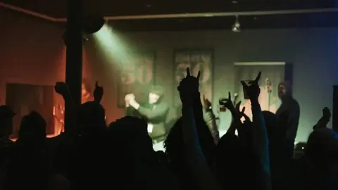 Participantes en los actos del programa '50 años de España en libertad' en León, que incluyó actividades culturales, académicas y artísticas para reflexionar sobre la memoria democrática y los valores de libertad.