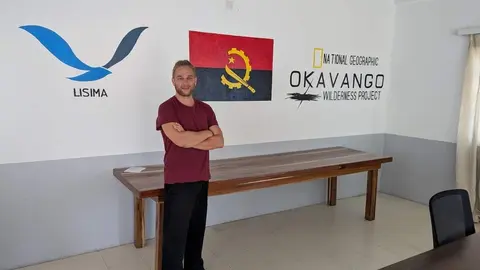 El investigador del Campus de Ponferrada Víctor Fernández participa en una expedición internacional liderada por National Geographic para proteger el delta africano del Okavango.