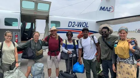 El investigador del Campus de Ponferrada Víctor Fernández participa en una expedición internacional liderada por National Geographic para proteger el delta africano del Okavango.