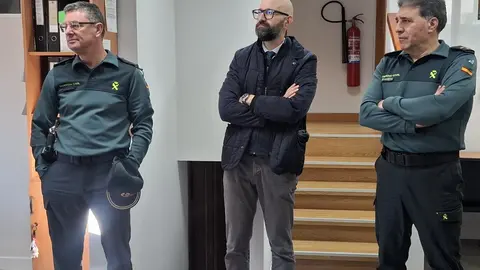 El subdelegado del Gobierno en León, Héctor Alaiz Moretón, y el alcalde de la ciudad, José Antonio Diez, realizaron este miércoles una visita institucional a distintas dependencias de los cuerpos de seguridad con motivo de las fiestas navideñas.