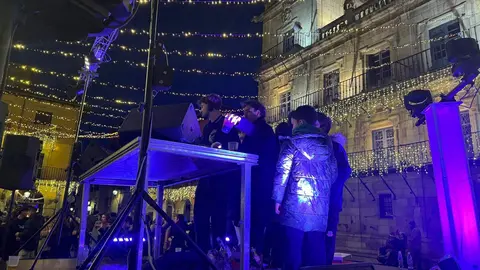 La Tardebuena ha dejado de ser una costumbre espontánea para convertirse en una cita señalada en el calendario leonés. Y menuda fiesta.