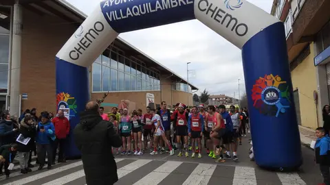 La San Silvestre de Villaquilambre reúne a casi 600 corredores en una despedida de año multitudinaria.