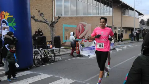 La San Silvestre de Villaquilambre reúne a casi 600 corredores en una despedida de año multitudinaria.