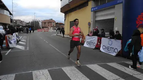 La San Silvestre de Villaquilambre reúne a casi 600 corredores en una despedida de año multitudinaria.