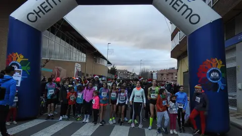La San Silvestre de Villaquilambre reúne a casi 600 corredores en una despedida de año multitudinaria.
