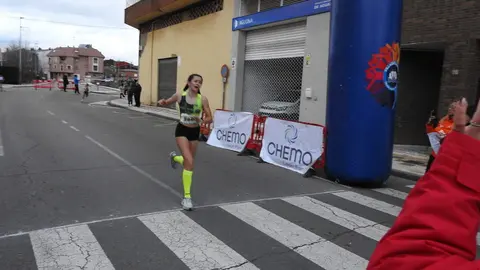 La San Silvestre de Villaquilambre reúne a casi 600 corredores en una despedida de año multitudinaria.