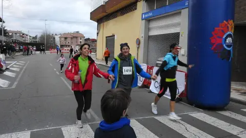 La San Silvestre de Villaquilambre reúne a casi 600 corredores en una despedida de año multitudinaria.