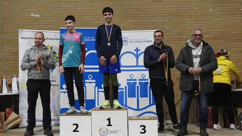 La San Silvestre de Villaquilambre reúne a casi 600 corredores en una despedida de año multitudinaria.