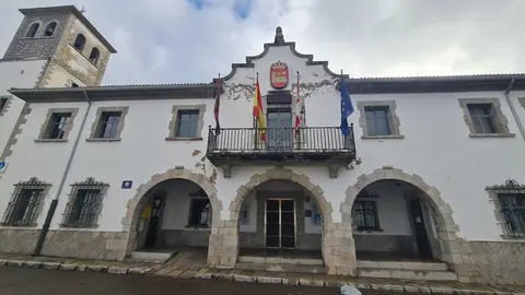 Villamanín es silencio y frío. En la imagen, una estampa de la localidad este domingo. Foto: Heraldo de León