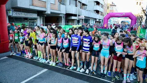 León despide el año corriendo en una San Silvestre de récord con más de 8.200 participantes. Foto: Campillo