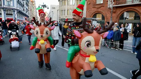 León despide el año corriendo en una San Silvestre de récord con más de 8.200 participantes. Foto: Campillo