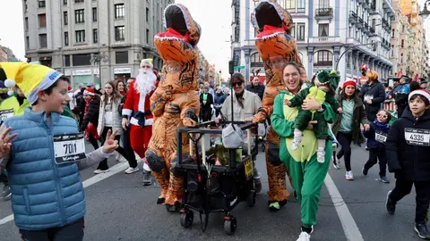 León despide el año corriendo en una San Silvestre de récord con más de 8.200 participantes. Foto: Campillo
