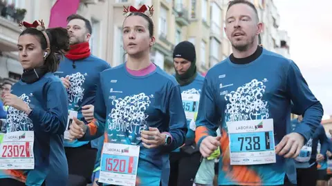 Fernando Carro y Marta García Alonso se imponen en una San Silvestre de León arropada por miles de aficionados. Foto: Isaac Llamazares