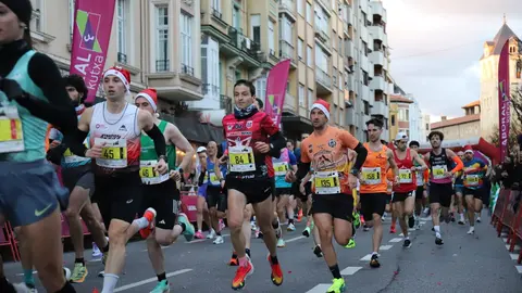 Fernando Carro y Marta García Alonso se imponen en una San Silvestre de León arropada por miles de aficionados. Foto: Isaac Llamazares