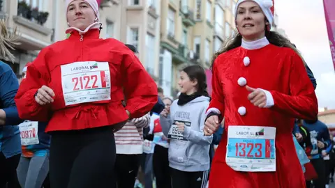 Fernando Carro y Marta García Alonso se imponen en una San Silvestre de León arropada por miles de aficionados. Foto: Isaac Llamazares