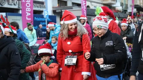 Fernando Carro y Marta García Alonso se imponen en una San Silvestre de León arropada por miles de aficionados. Foto: Isaac Llamazares