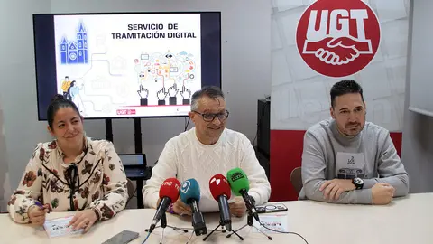 Enrique Reguero Álvarez, secretario general provincial de UGT León, hace balance del año y presenta el Programa Servicio de Tramitación Digital firmado con Ayuntamiento de la capital. Foto: Peio García.