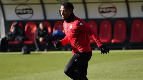Un instante del entrenamiento de la Cultural en el Reino de León. Foto: Cultural.