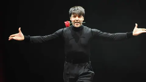 La dirección artística de esta edición corre a cargo de Violeta Zheng, mientras que la selección de los artistas responde, un año más, al criterio del mago y productor Juan Mayoral, figura clave en la proyección nacional e internacional del festival.