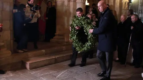 La colegiata de san Isidoro acoge un homenaje a la que fuera reina de León, Castilla y Galicia en el 900 aniversario de su muerte. Fotos: Peio García