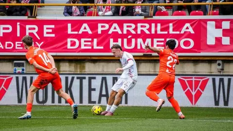 La Cultural sufre ante una Real Sociedad B muy superior durante la mayor parte del partido y que supo hacer valer su juego en el Reino de León.