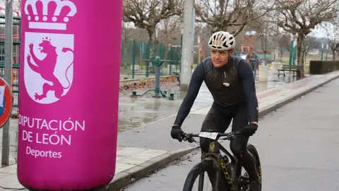 Villabalter celebró este domingo la carrera de bicis Haga Como Haga. Foto: Isaac Llamazares