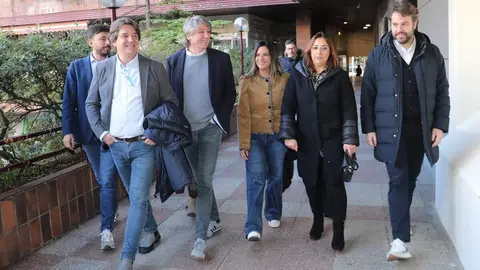 El PSOE de Castilla y León reúne en Palencia al Consejo de Alcaldes, en la imagen momentos de la inauguración con la participación del secretario general del PSCyL y candidato a la Presidencia de la Junta, Carlos Martínez(3i); de la nueva presidenta del Consejo, y alcaldesa de Palencia, Miriam Andrés(2d), entre otros. Foto: Brágimo.