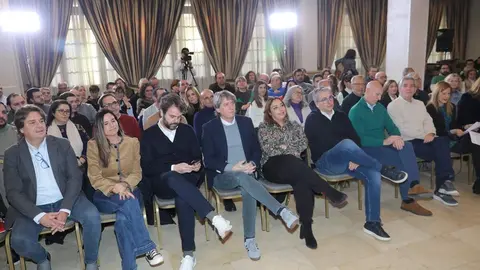 El PSOE de Castilla y León reúne en Palencia al Consejo de Alcaldes, en la imagen momentos de la inauguración con la participación del secretario general del PSCyL y candidato a la Presidencia de la Junta, Carlos Martínez; de la nueva presidenta del Consejo, y alcaldesa de Palencia, Miriam Andrés, entre otros. Foto: Brágimo.