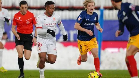 En un duelo marcado por la nieve, que obligó a retrasar el inicio del encuentro, un gol de Chacón marcó de inicio el partido entre Andorra y Cultural.