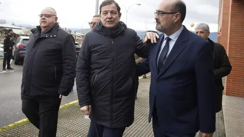 El presidente de la Junta de Castilla y León, Alfonso Fernández Mañueco, durante la presentación de las mejoras en transporte de emergencias sanitarias. Foto: César Sánchez.
