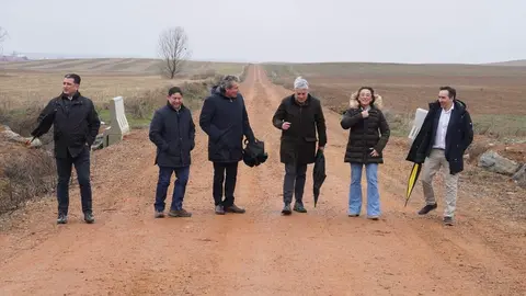 La consejera de Agricultura, Ganadería y Desarrollo Rural, María González Corral, presenta el resultado final del proceso de concentración parcelaria de la zona de Los Oteros. Foto: Campillo.