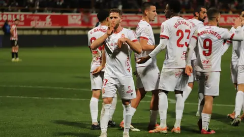 Una Cultural heroica cae en la prórroga ante el Athletic y se despide de la Copa con honor. El equipo de Ziganda firma una noche inolvidable en el Reino de León y obliga al Athletic a sudar hasta el último minuto (3-4) en los octavos de final. Fotos: Isaac Llamazares