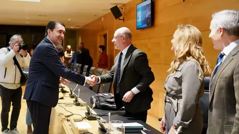 Comparecencia del consejero de Medio Ambiente, Vivienda y Ordenación del Territorio, Juan Carlos Suárez-Quiñones, ante la Comisión de esta área para informar sobre la gestión de la campaña de incendios 2025. Foto: Leticia Pérez